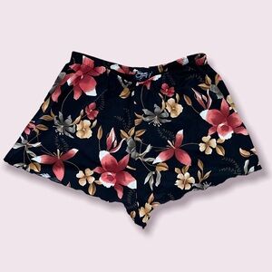 Vintage floral print shorts